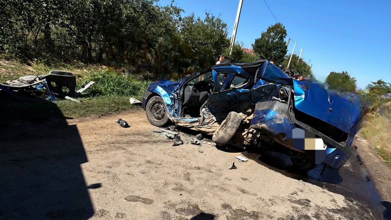 Autoturism avariat în accidentul de la Baldovinești, 14 septembrie 2026