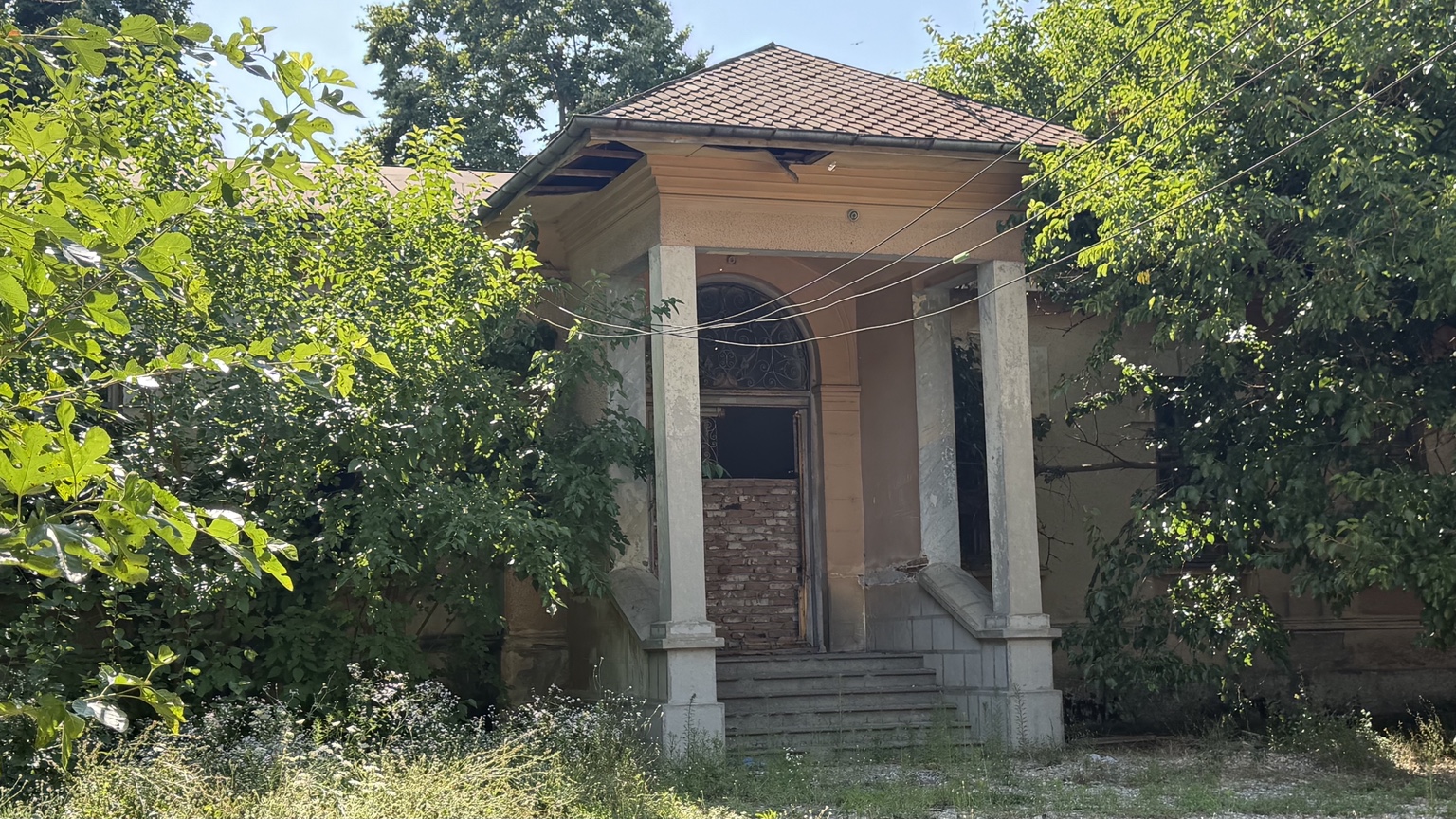 Clădire din complexul Spitalului Vechi
