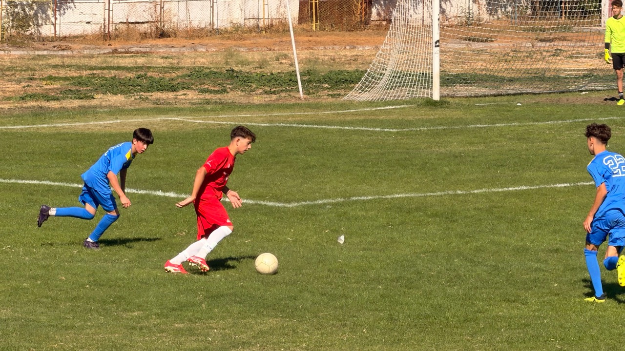 Fază de joc din partida U15 Sporting Roșiori–CSM Alexandria